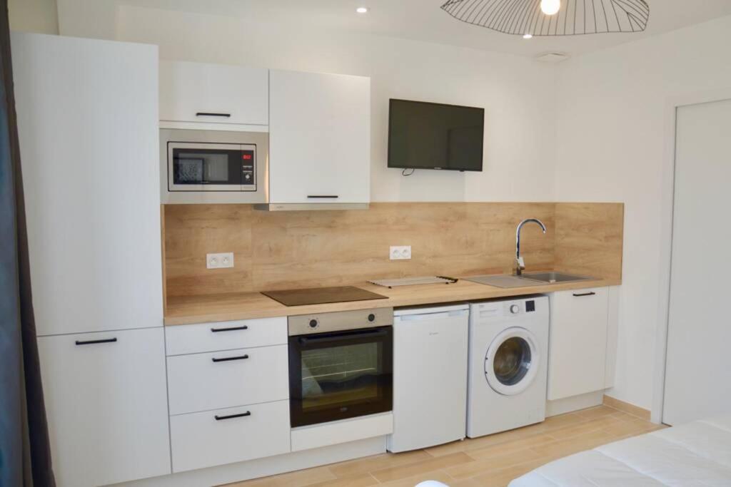 Superbe studio idéalement situé ! Avoine Extérieur photo